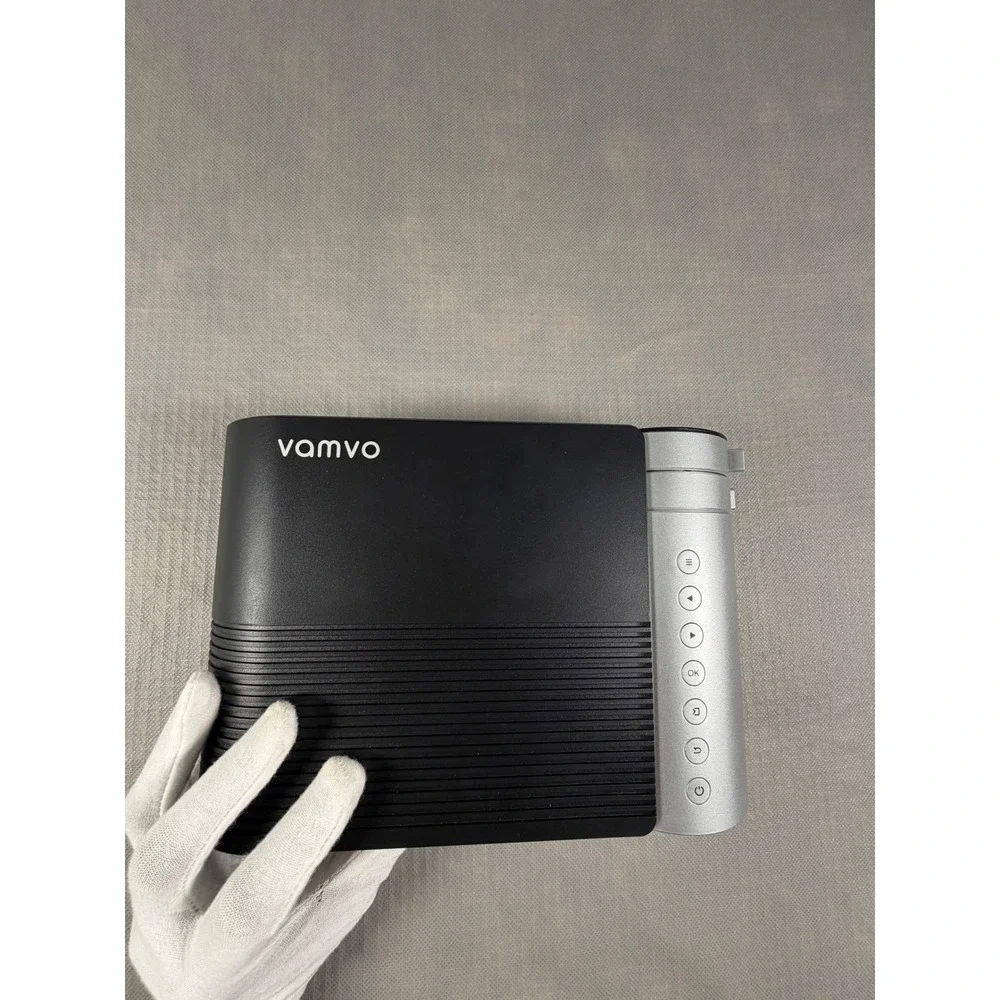 Vamvo L4200 Video Projector Portable LED LCD Home Theater with Carrying Case